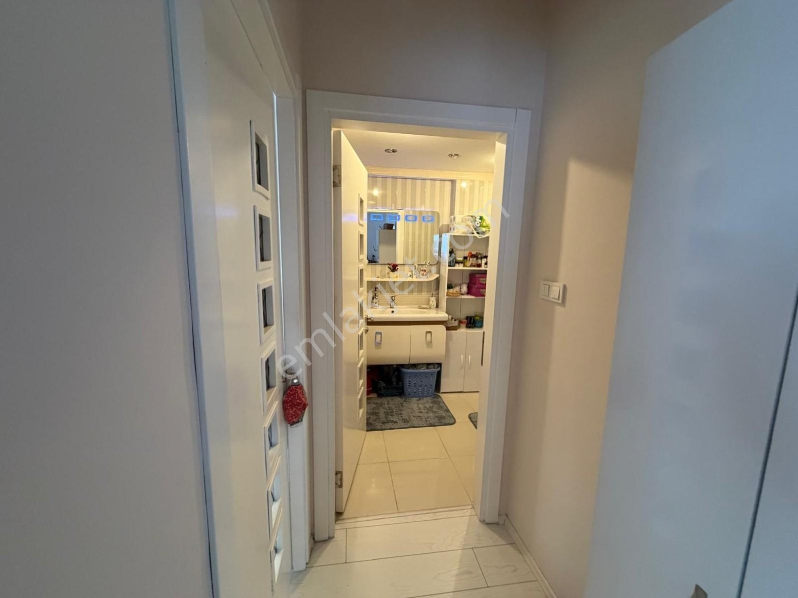 Yiğit Gayrimenkul'den Barbaros Loftnar Sitesinde Satılık 1+1 — fotoğraf 21