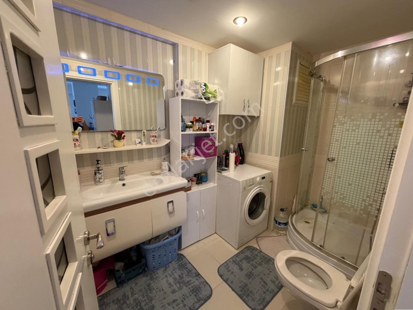 Yiğit Gayrimenkul'den Barbaros Loftnar Sitesinde Satılık 1+1 — fotoğraf 22