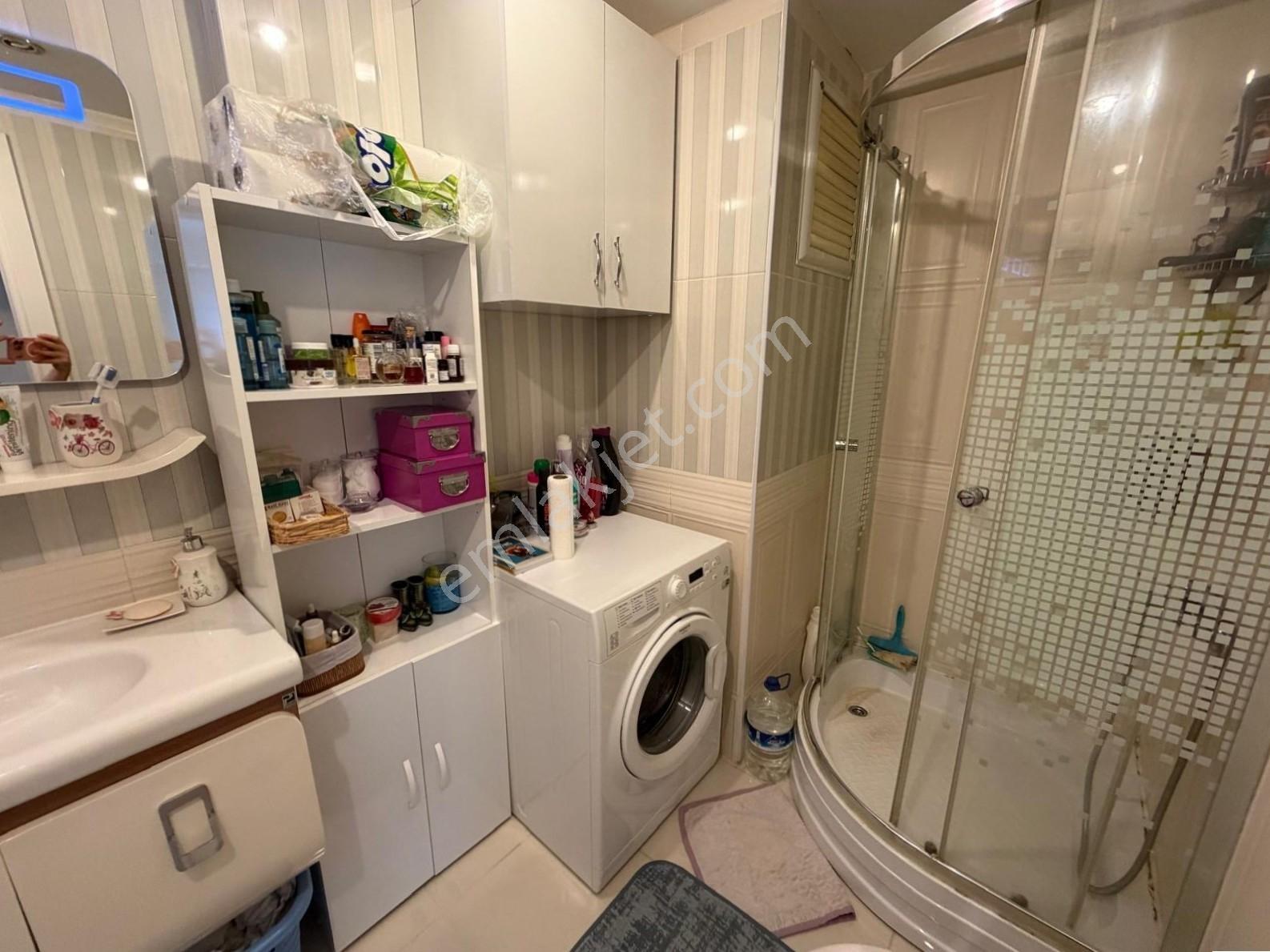 Yiğit Gayrimenkul'den Barbaros Loftnar Sitesinde Satılık 1+1 — fotoğraf 24