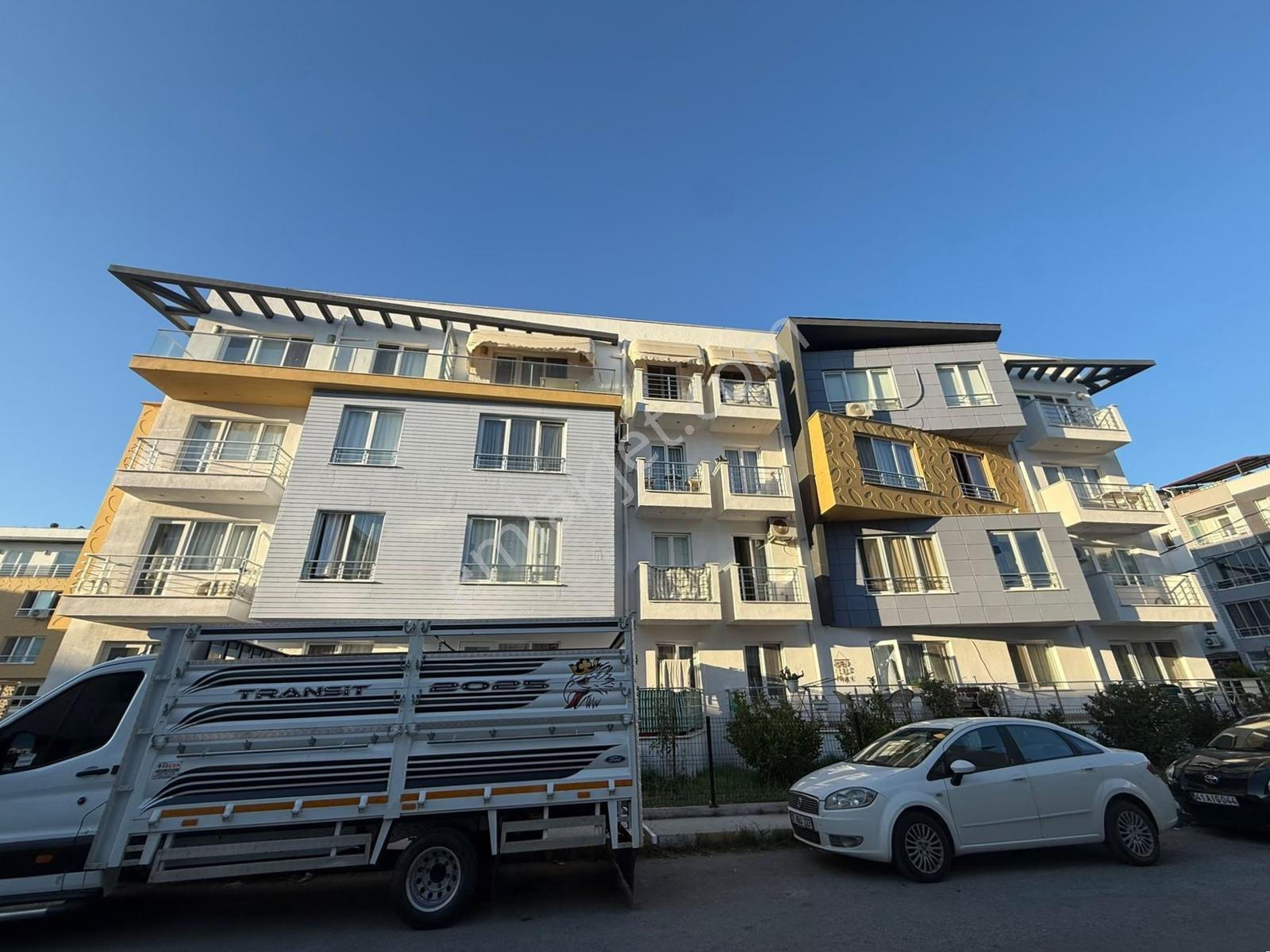 Yiğit Gayrimenkul'den Barbaros Loftnar Sitesinde Satılık 1+1 — fotoğraf 38