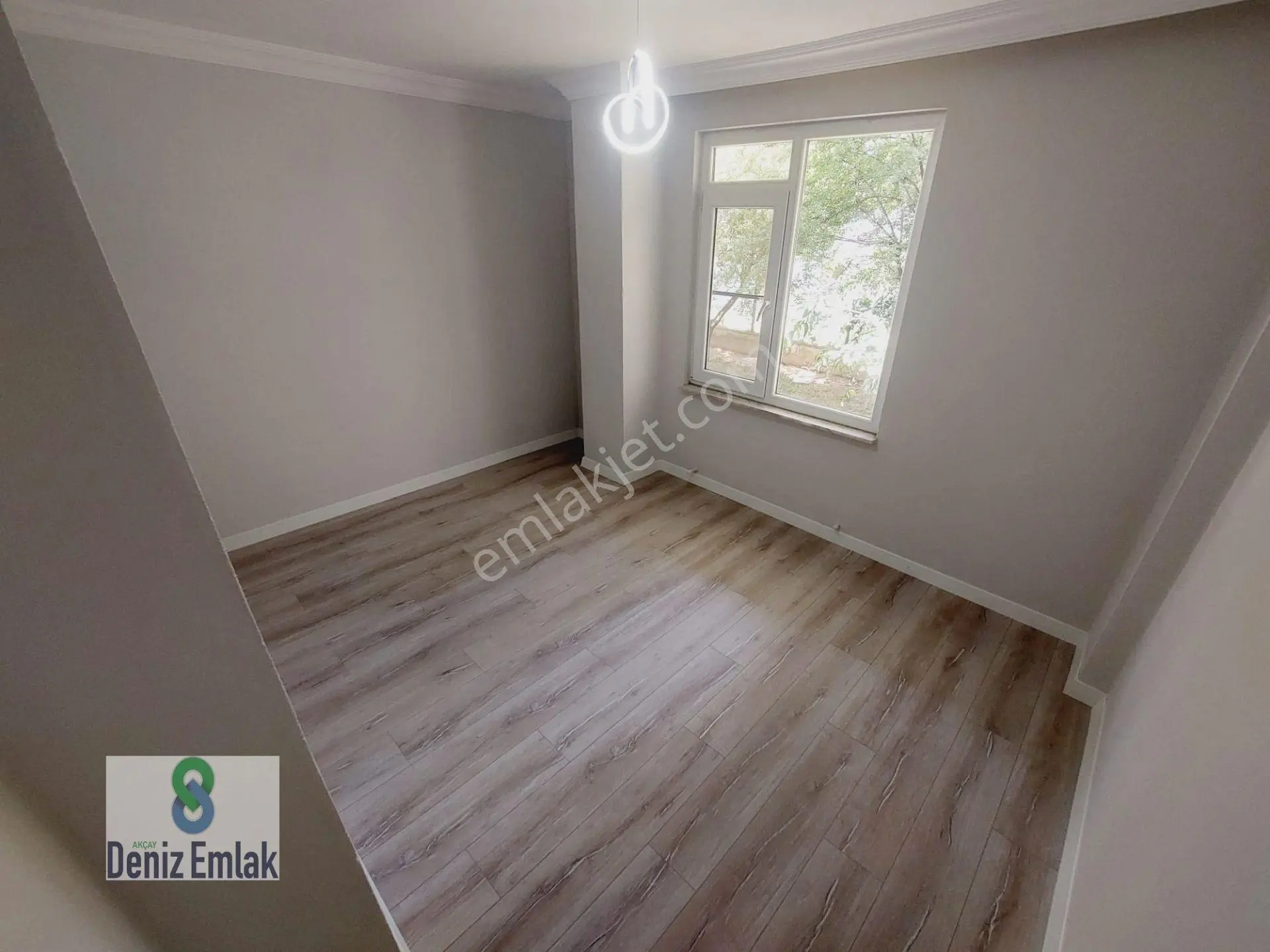 ∞ Denizden ∞ Akçay Altınkum Pazar Sokağında Geniş Balkonlu Satılık Ferah 2+1 Daire — fotoğraf 7