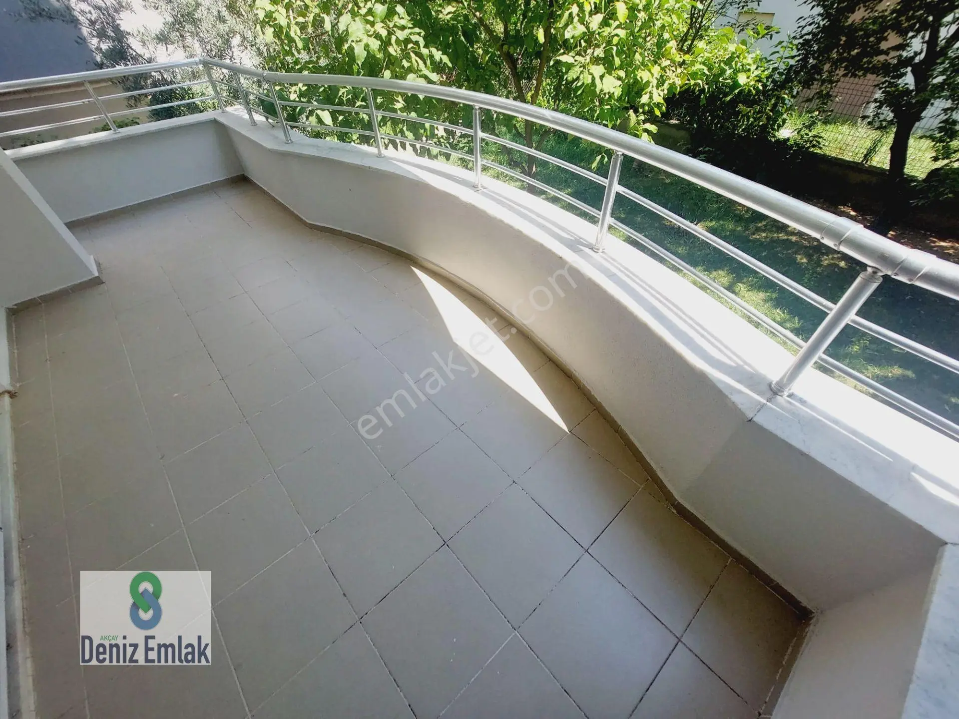 ∞ Denizden ∞ Akçay Altınkum Pazar Sokağında Geniş Balkonlu Satılık Ferah 2+1 Daire — fotoğraf 15