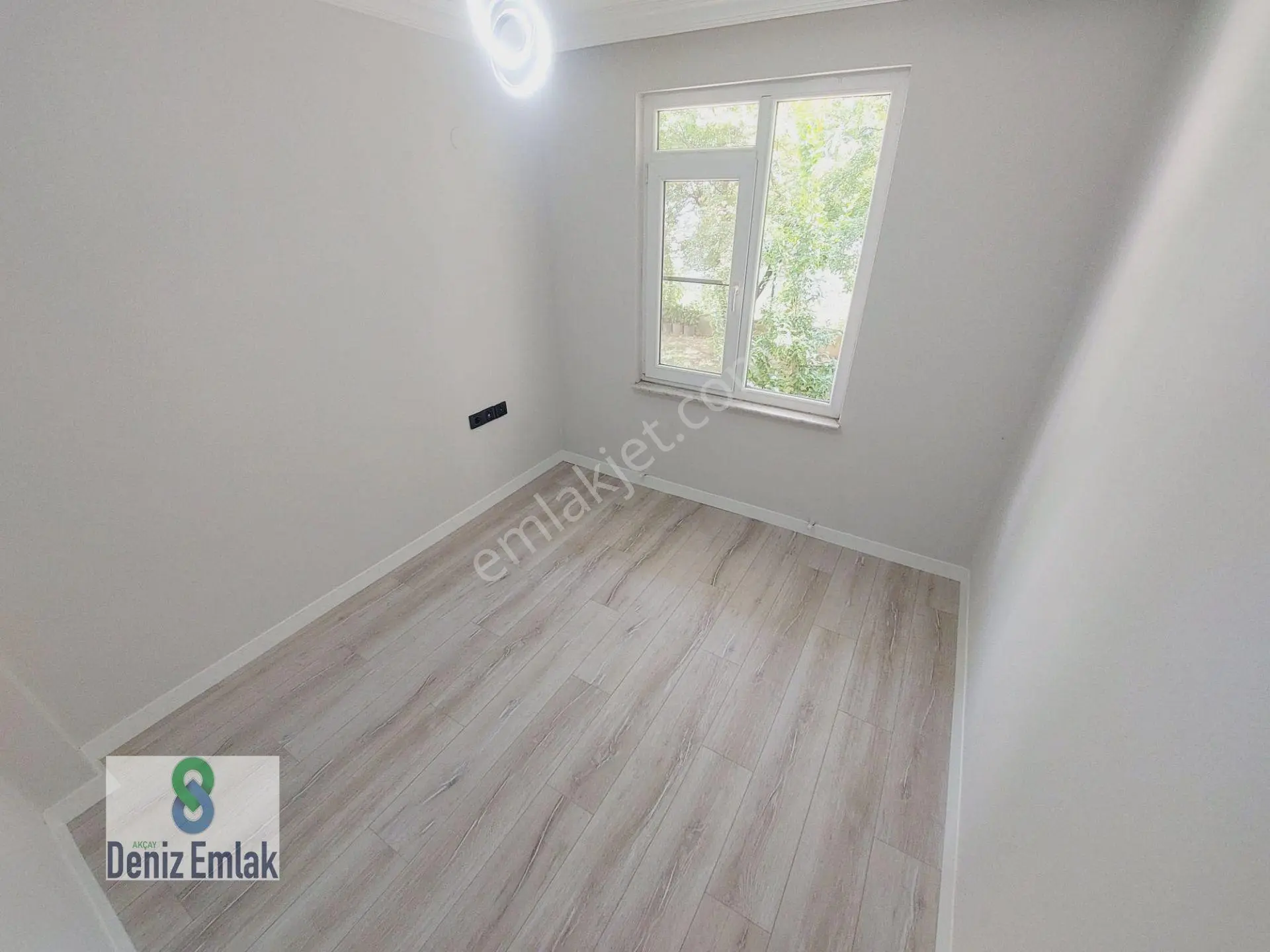 ∞ Denizden ∞ Akçay Altınkum Pazar Sokağında Geniş Balkonlu Satılık Ferah 2+1 Daire — fotoğraf 16