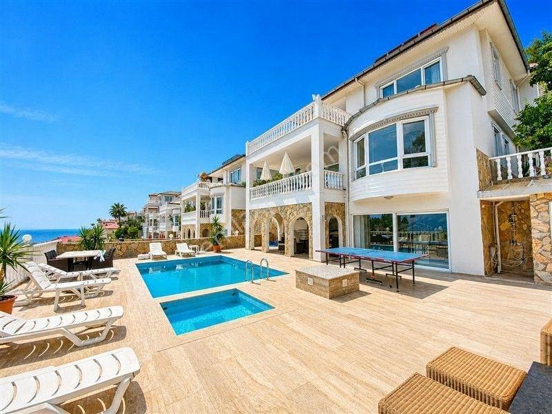 Alanya Tepe’de Muhteşem Şehir Ve Deniz Manzaralı Özel Havuzlu 4+2 Villa — fotoğraf 2