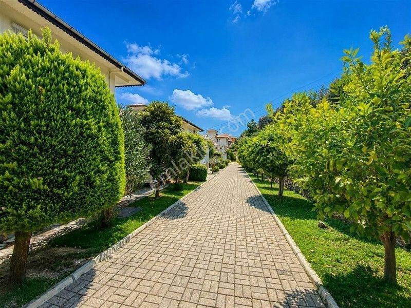 Alanya Tepe’de Muhteşem Şehir Ve Deniz Manzaralı Özel Havuzlu 4+2 Villa — fotoğraf 3