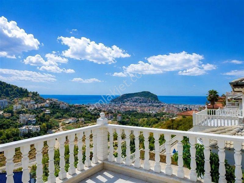 Alanya Tepe’de Muhteşem Şehir Ve Deniz Manzaralı Özel Havuzlu 4+2 Villa — fotoğraf 4