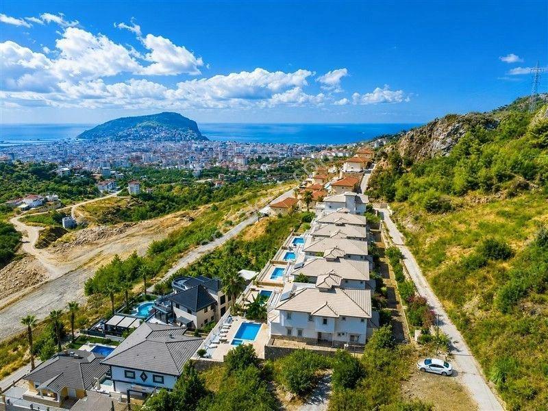 Alanya Tepe’de Muhteşem Şehir Ve Deniz Manzaralı Özel Havuzlu 4+2 Villa — fotoğraf 17