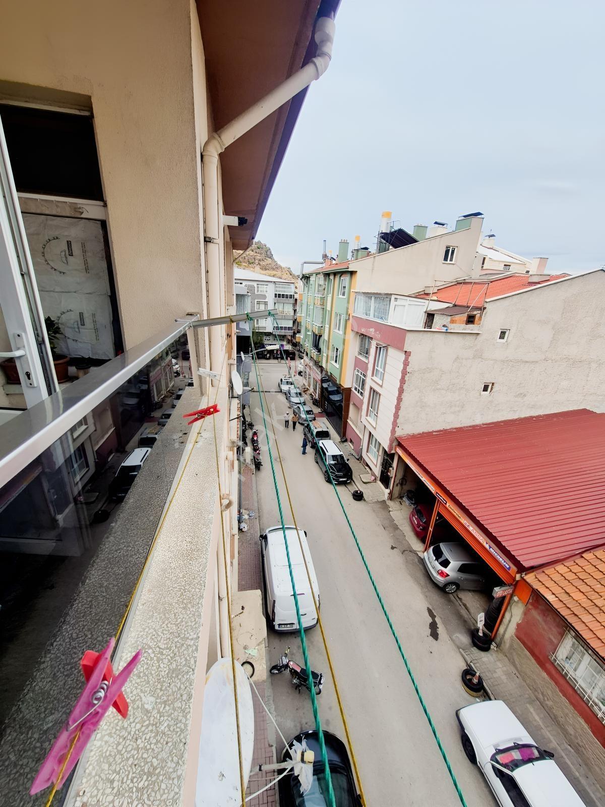 Me Ka Group'tan Acil Satılık 3+1 Daire | Yunus Emre Mahallesi — fotoğraf 23