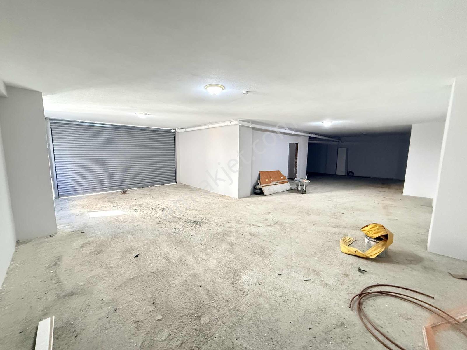 Osmangazi Mah. Cadde Üzeri Asansörlü K.otoparklı 2+1 Ara Kat — fotoğraf 21