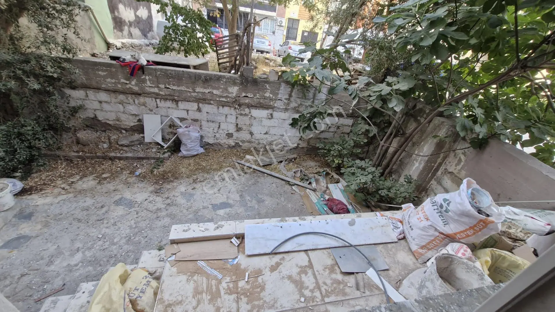 Karabağlar'da Modern Tadilatlı 2+1 Giriş Kat Daire — fotoğraf 10