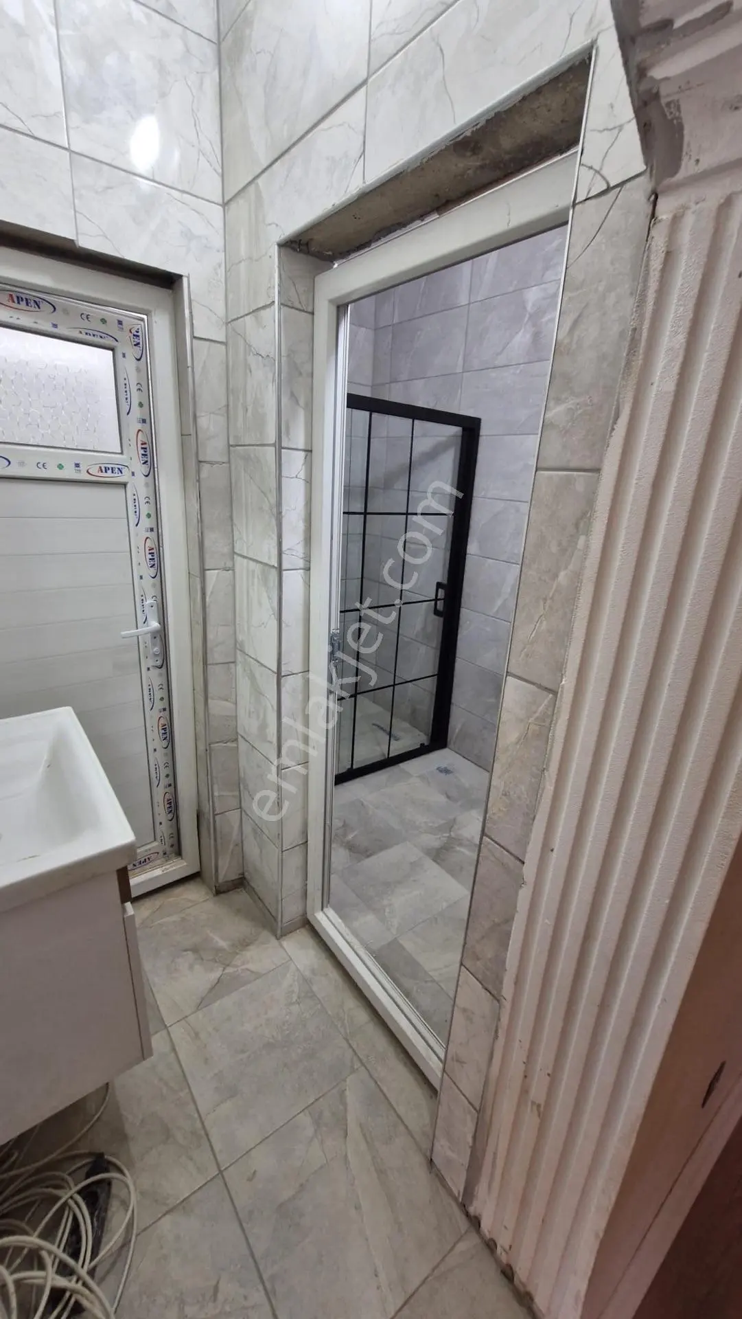 Karabağlar'da Modern Tadilatlı 2+1 Giriş Kat Daire — fotoğraf 11