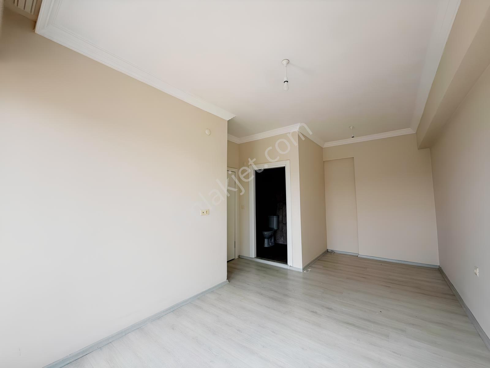 Yiğit Gayrimenkulden İsmetpaşada Ebeveyn Banyolu 3+1 Satılık — fotoğraf 24
