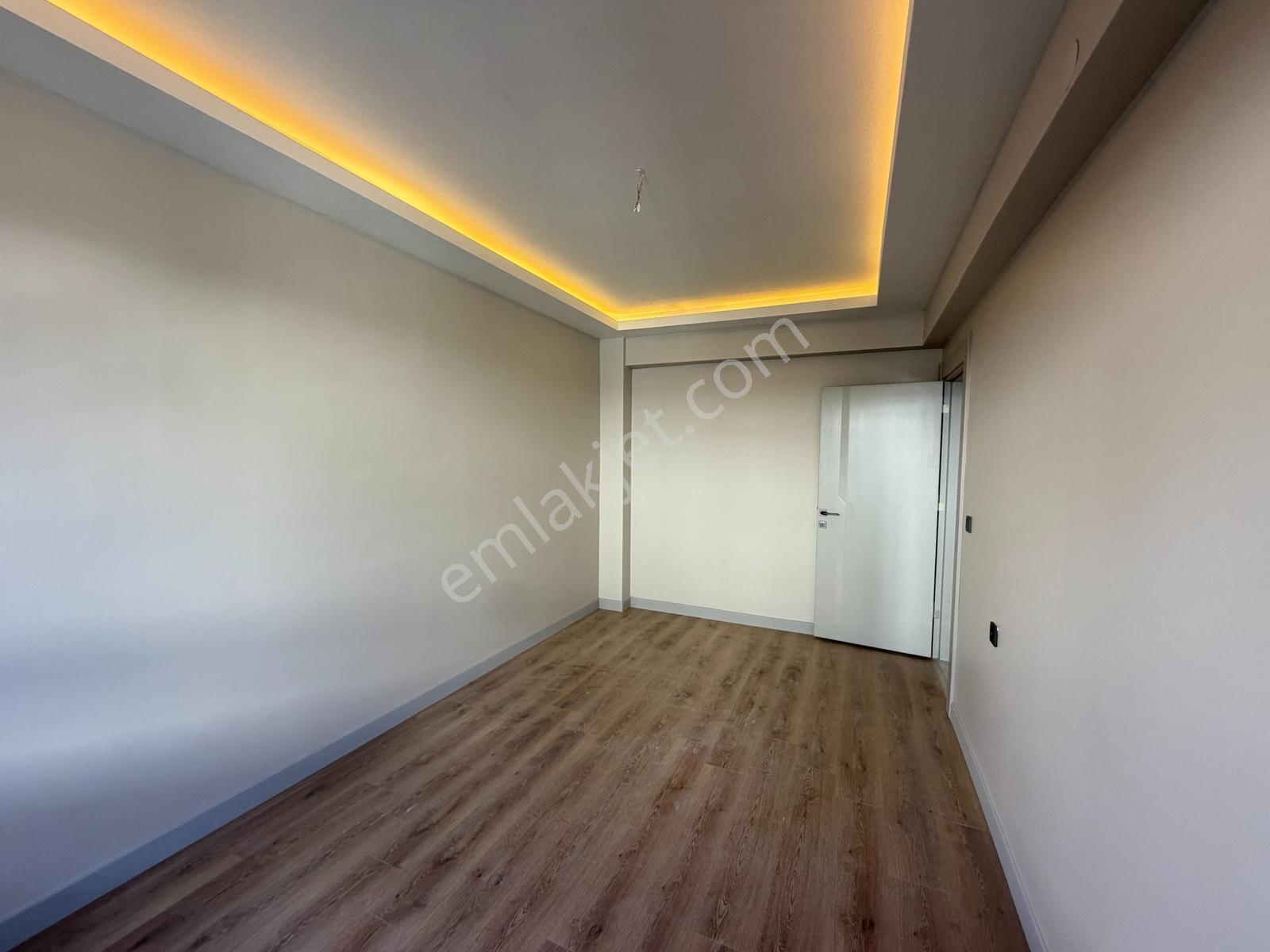 İncek'te İskanlı Ultra Lüks Bağımsız Mutfaklı Satılık Düz 2+1 — fotoğraf 21