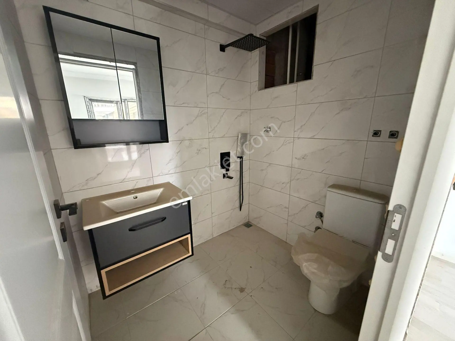 Nazilli Sümer Mahallesinde Satılık Site İçerisinde Havuzlu Daire — fotoğraf 3