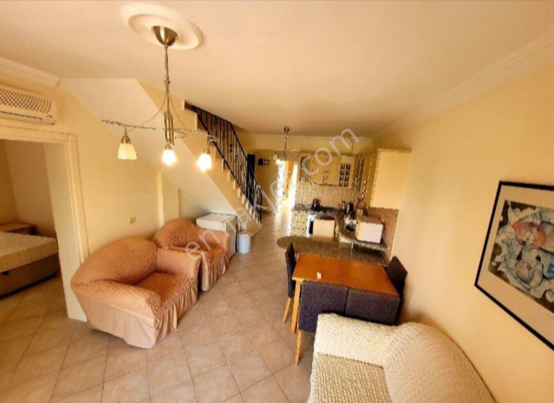 Stop’tan Yanıklar Oasis Sitesinde Havuzlu & Güvenlikli 3+1 Çatı Dubleks — fotoğraf 4