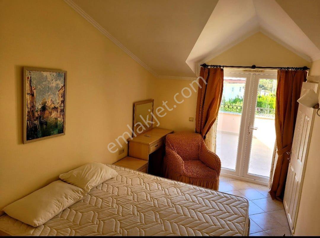Stop’tan Yanıklar Oasis Sitesinde Havuzlu & Güvenlikli 3+1 Çatı Dubleks — fotoğraf 9