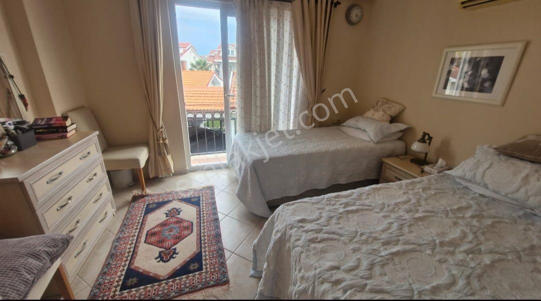 Stop’tan Yanıklar Oasis Sitesinde Havuzlu & Güvenlikli 3+1 Çatı Dubleks — fotoğraf 14