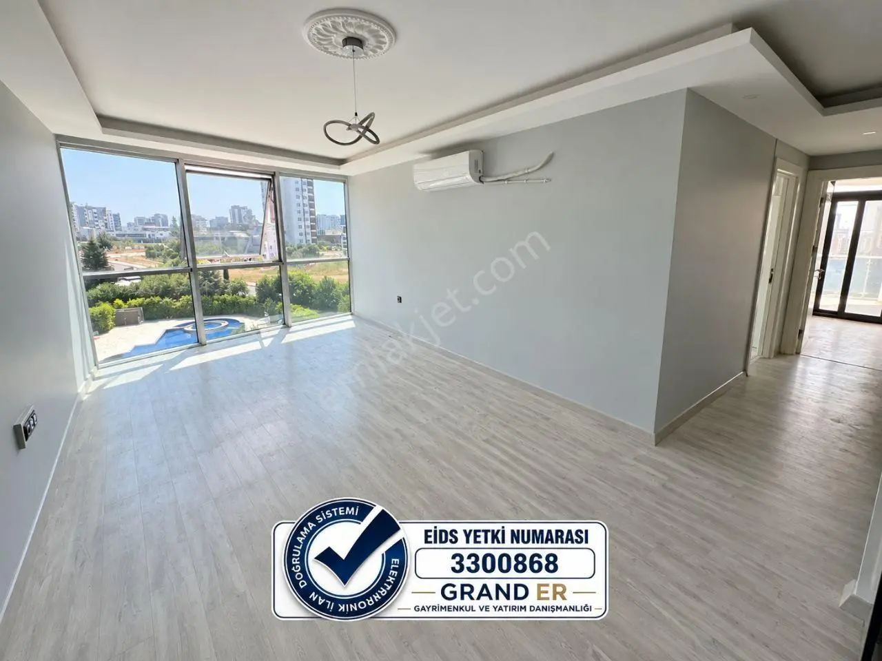 Mersin Yenişehir Kuzeykent'te Havuzlu 3+1 Satılık Daire — fotoğraf 2