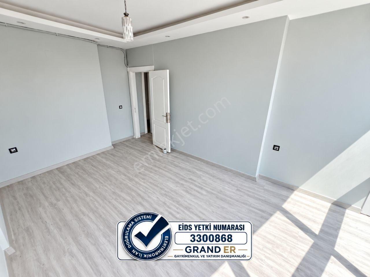 Mersin Yenişehir Kuzeykent'te Havuzlu 3+1 Satılık Daire — fotoğraf 9