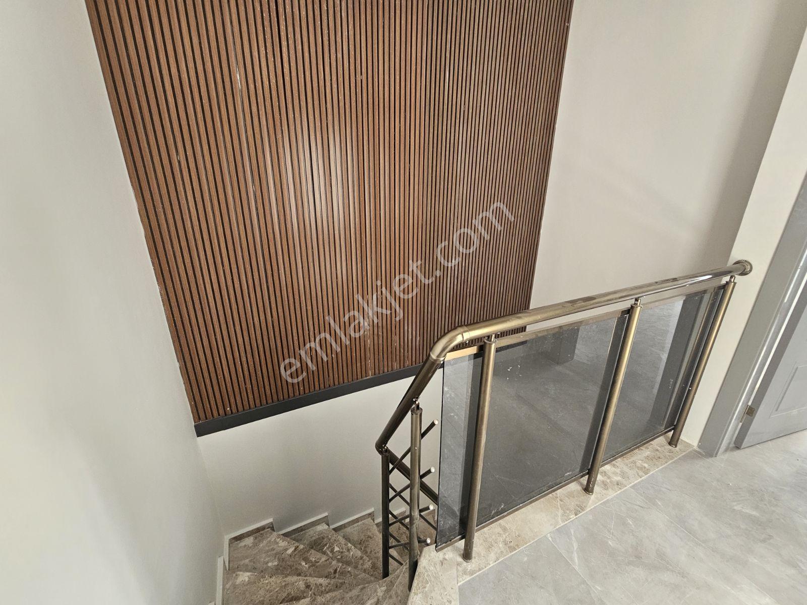 Söke Çeltikçi Mahallesinde Satılık Cadde Üzeri 3+1 Dublex — fotoğraf 8