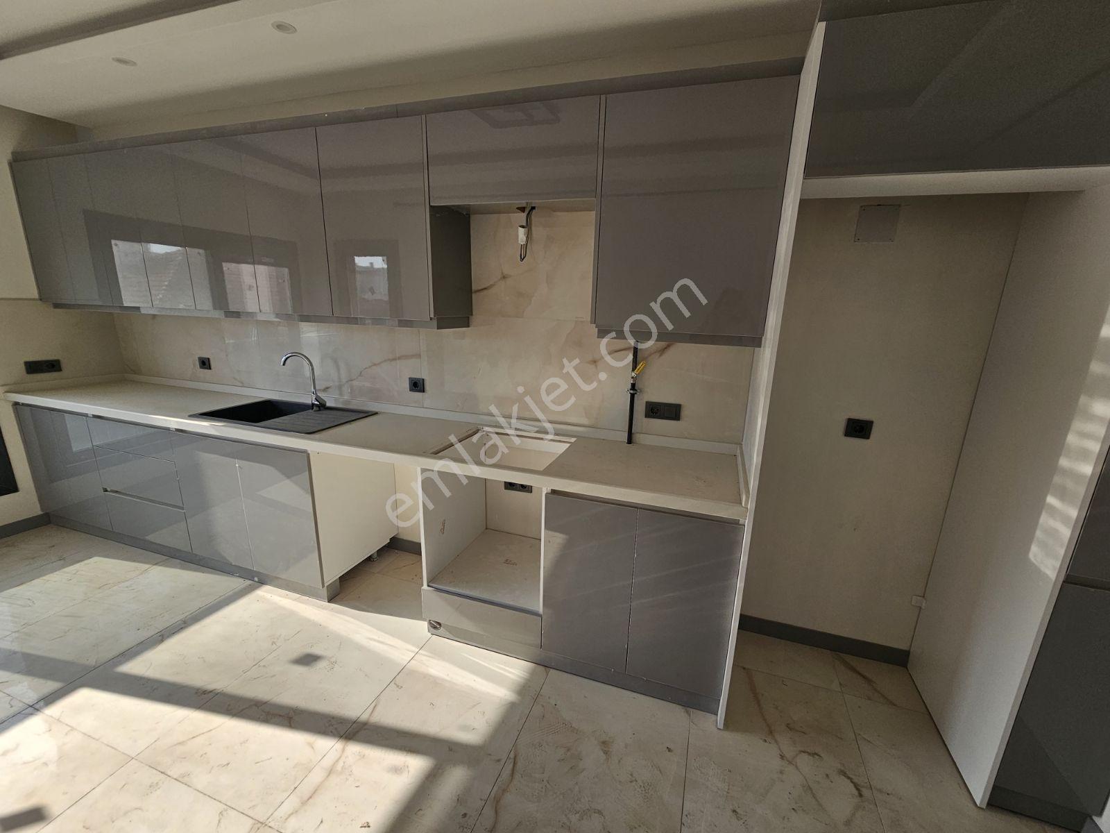 Söke Çeltikçi Mahallesinde Satılık Cadde Üzeri 3+1 Dublex — fotoğraf 11