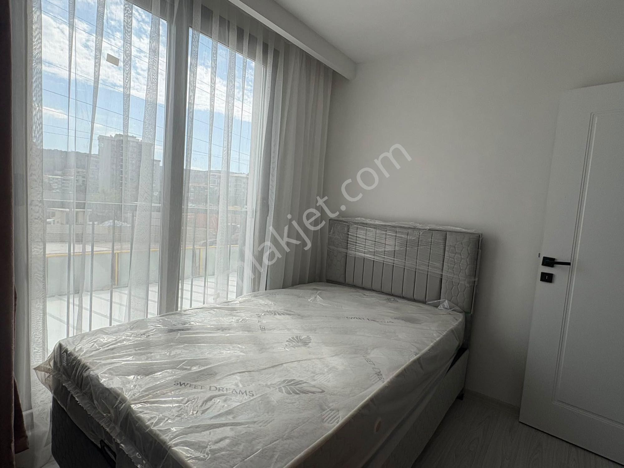 Çamlıkule Mahallesi Bugia Park Sitesinde Satılık 1+1 Daire — fotoğraf 6