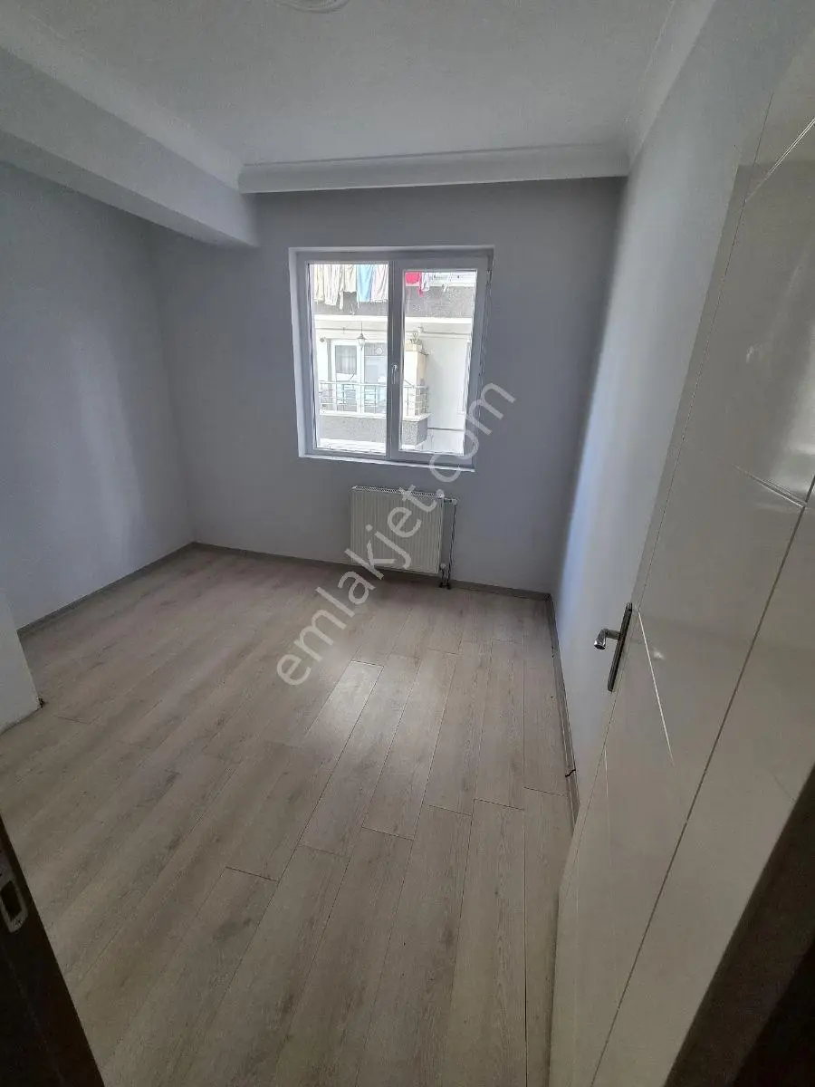 Alemdağ Da 1.kotta Altı Daire.kat Konumunda 3+1 Masrafsız Daire — fotoğraf 34