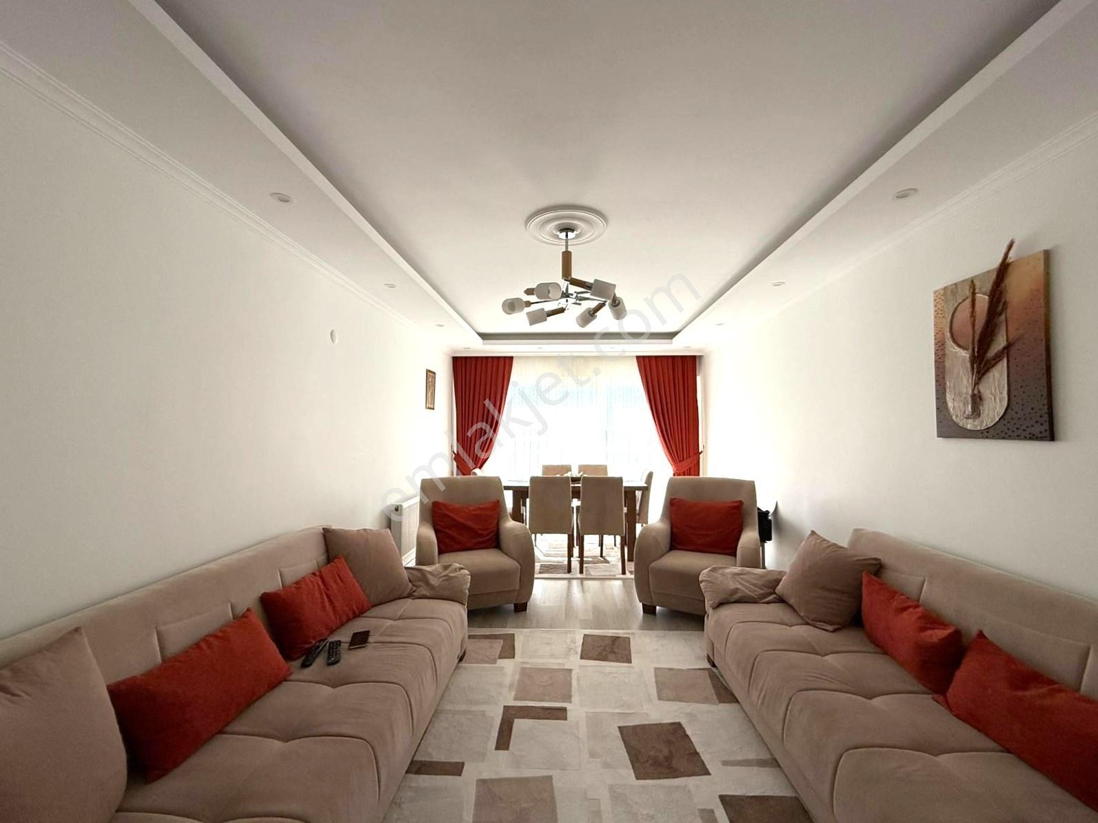 Yiğit Gayrimenkul'den Esenler Mahallesinde Satılık 3+1 Daire — fotoğraf 6
