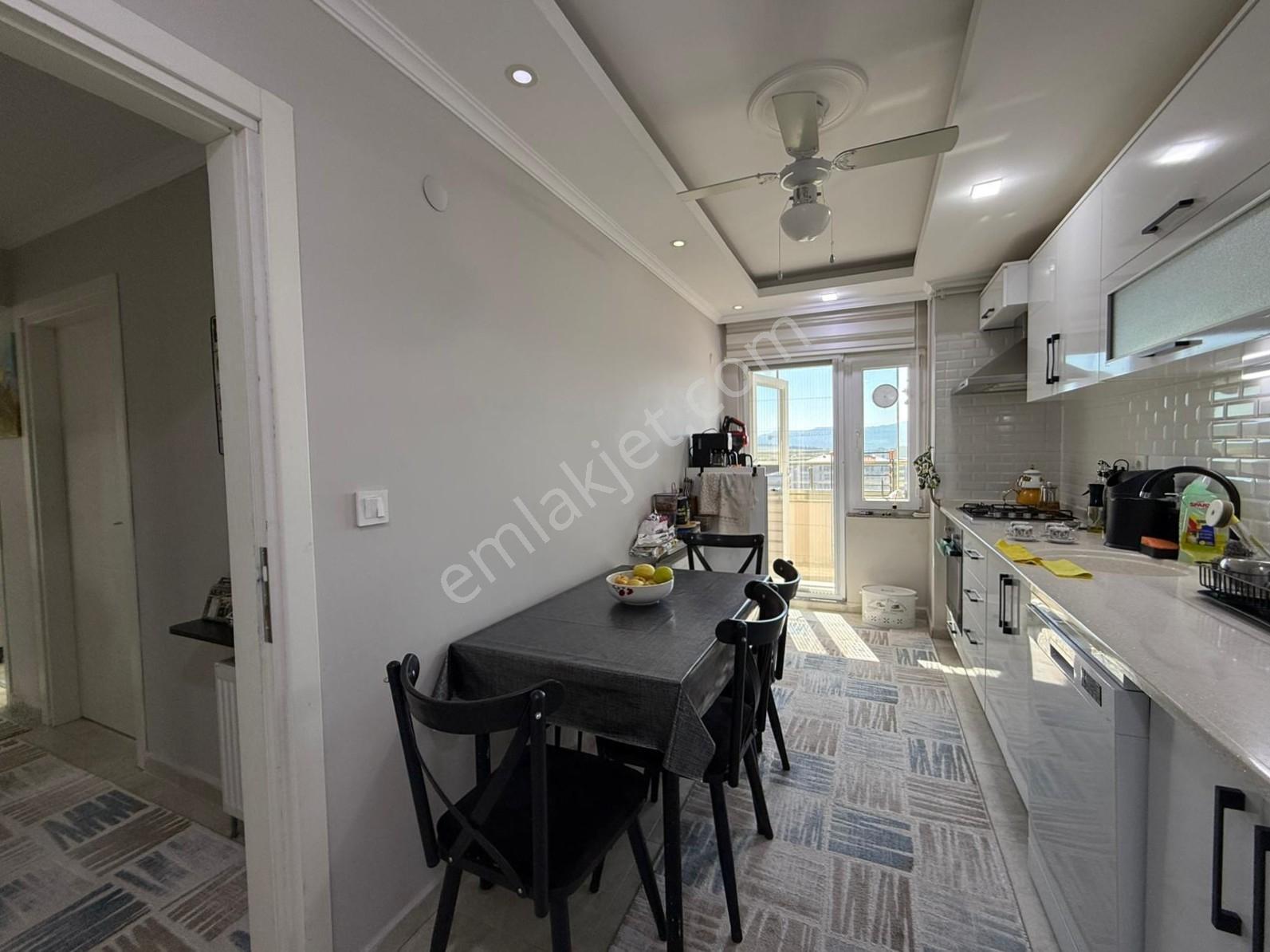Yiğit Gayrimenkul'den Esenler Mahallesinde Satılık 3+1 Daire — fotoğraf 8