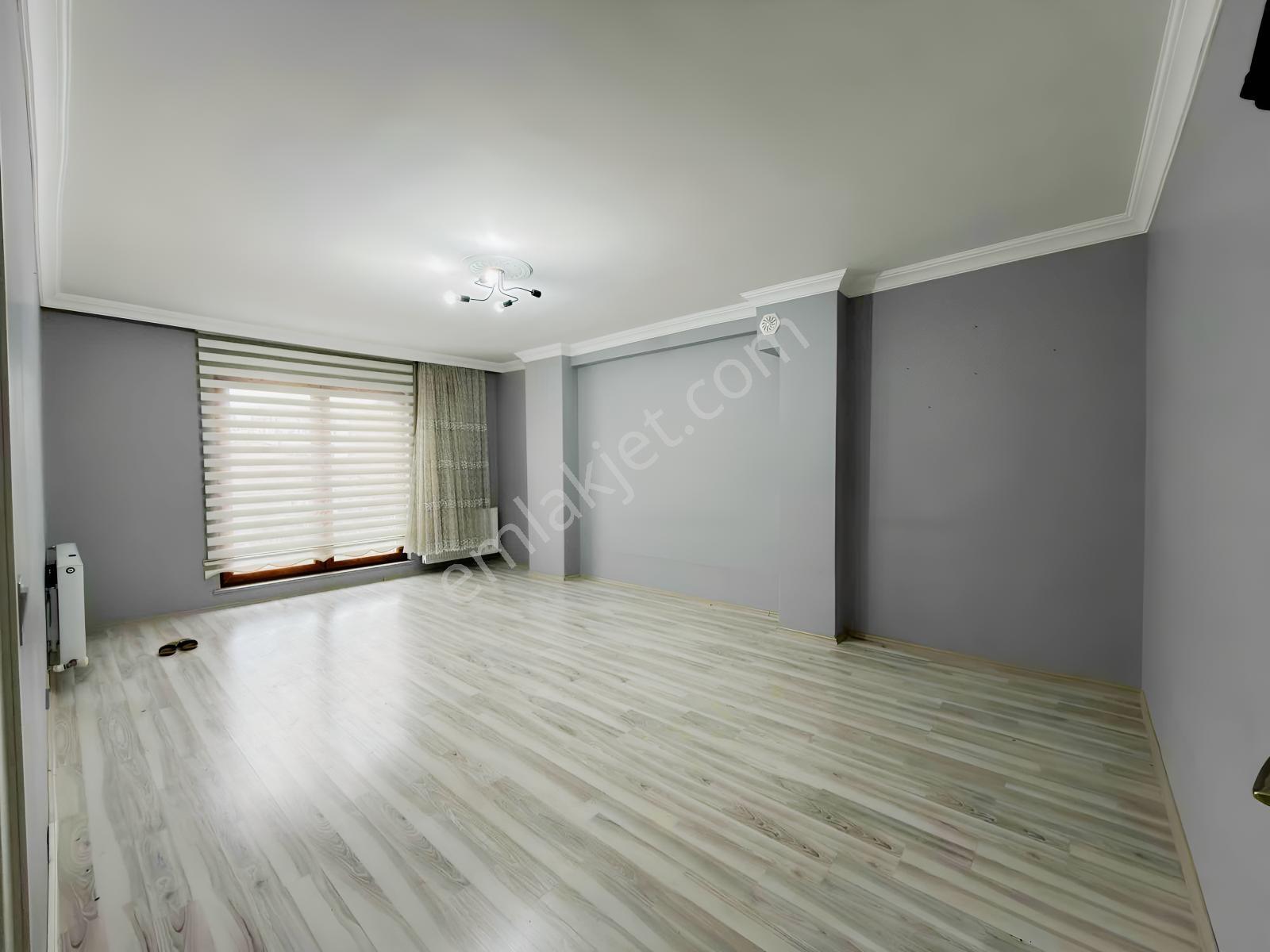 Darıca Sıra Söğütlerde 3+1 135 M² Ara Kat | Marmaraya Yakın |
