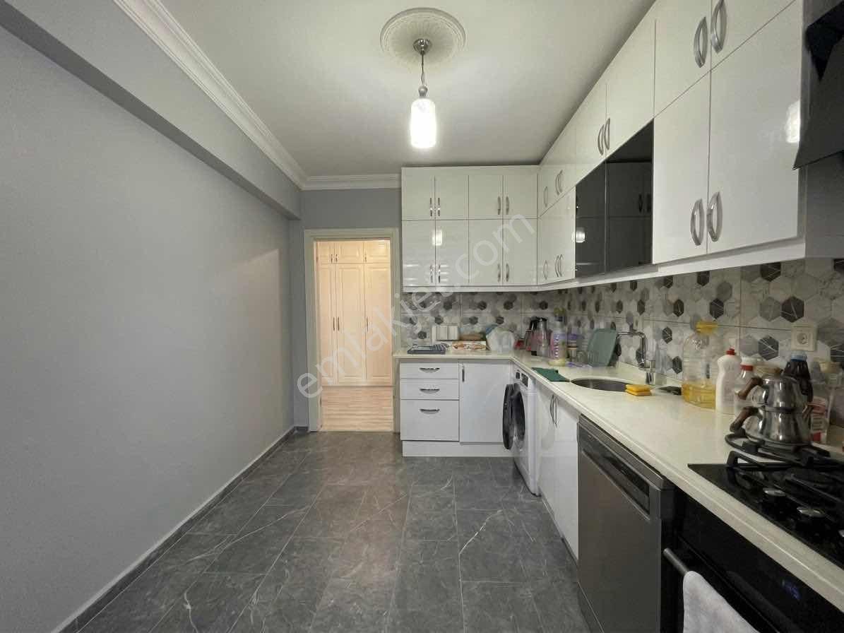 Darıca Sıra Söğütlerde 3+1 135 M² Ara Kat | Marmaraya Yakın | — fotoğraf 7