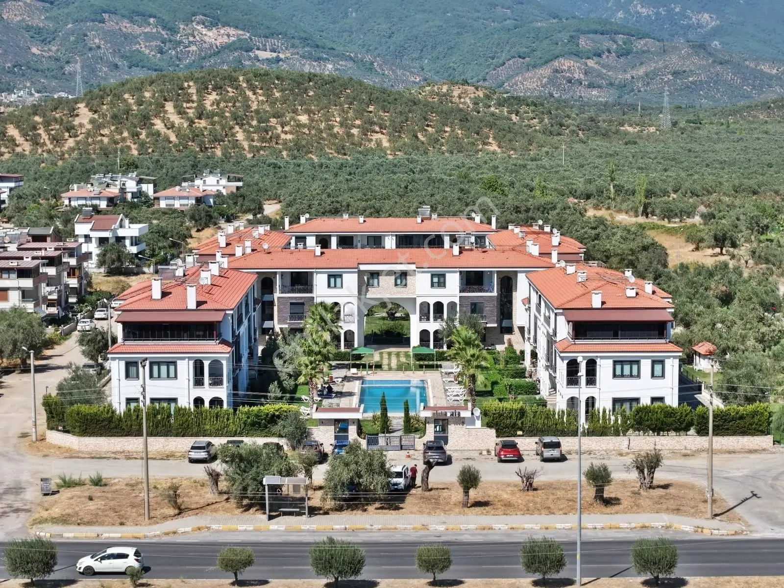 ▀güçten Gürede Şahane Modern Bahçe&havuzlu Lüx Tasarım 1+1 Daire — fotoğraf 9