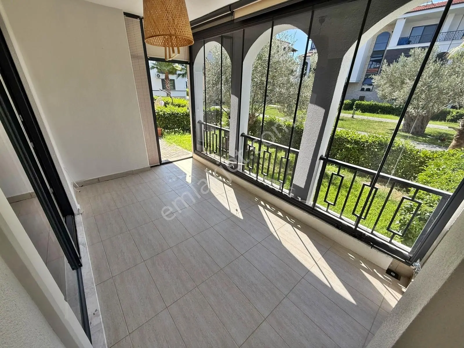 ▀güçten Gürede Şahane Modern Bahçe&havuzlu Lüx Tasarım 1+1 Daire — fotoğraf 12