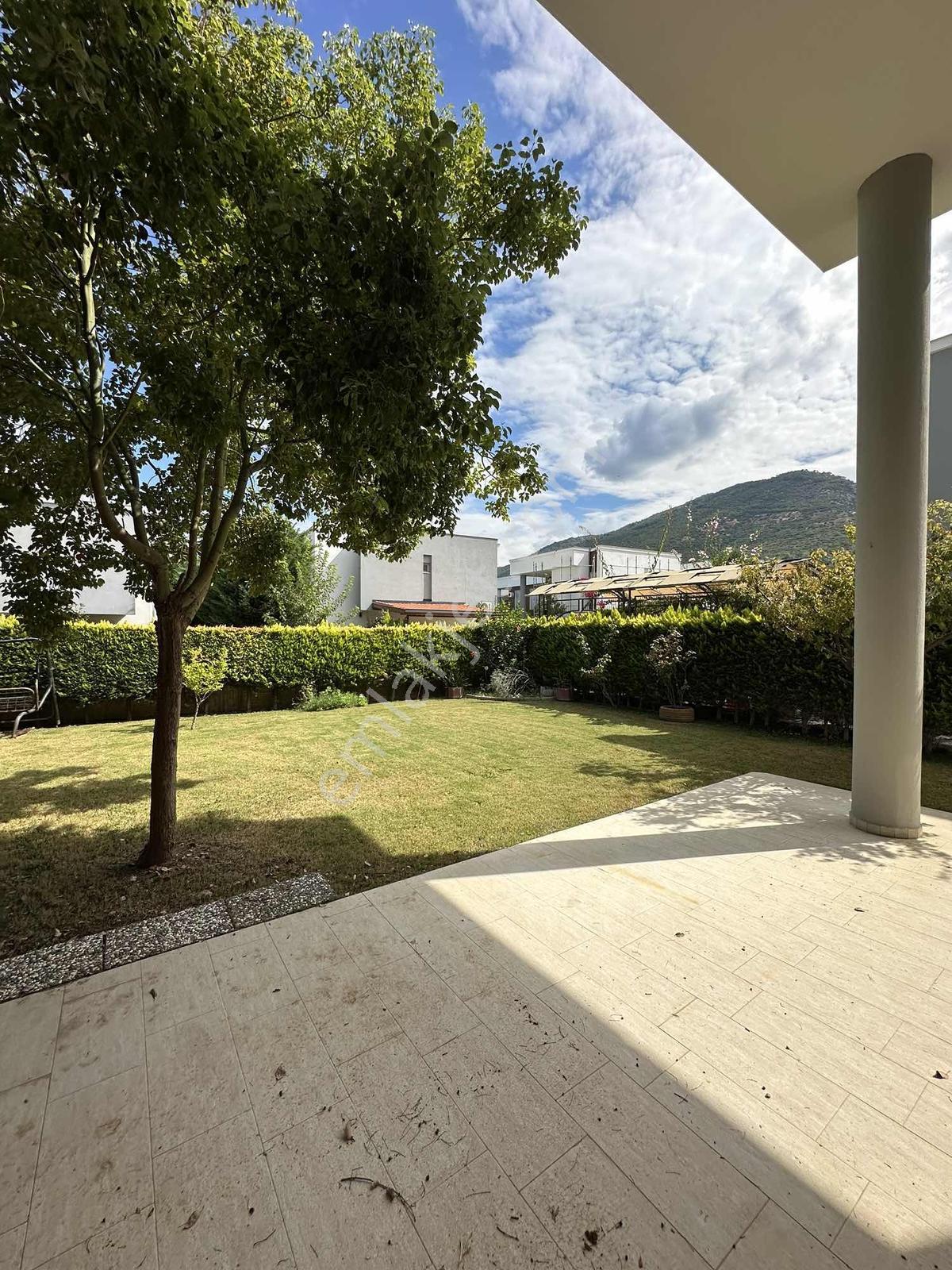Güzelçamlı'da 600 M2 Bahçeli 5+1 Satılık Villa — fotoğraf 7