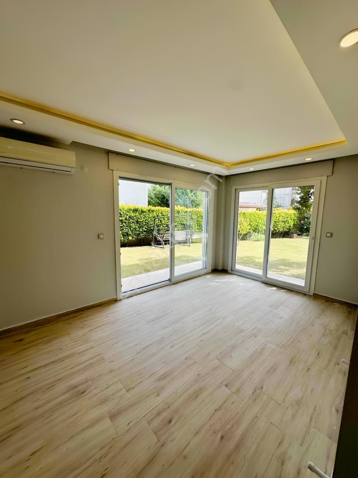 Güzelçamlı'da 600 M2 Bahçeli 5+1 Satılık Villa — fotoğraf 21