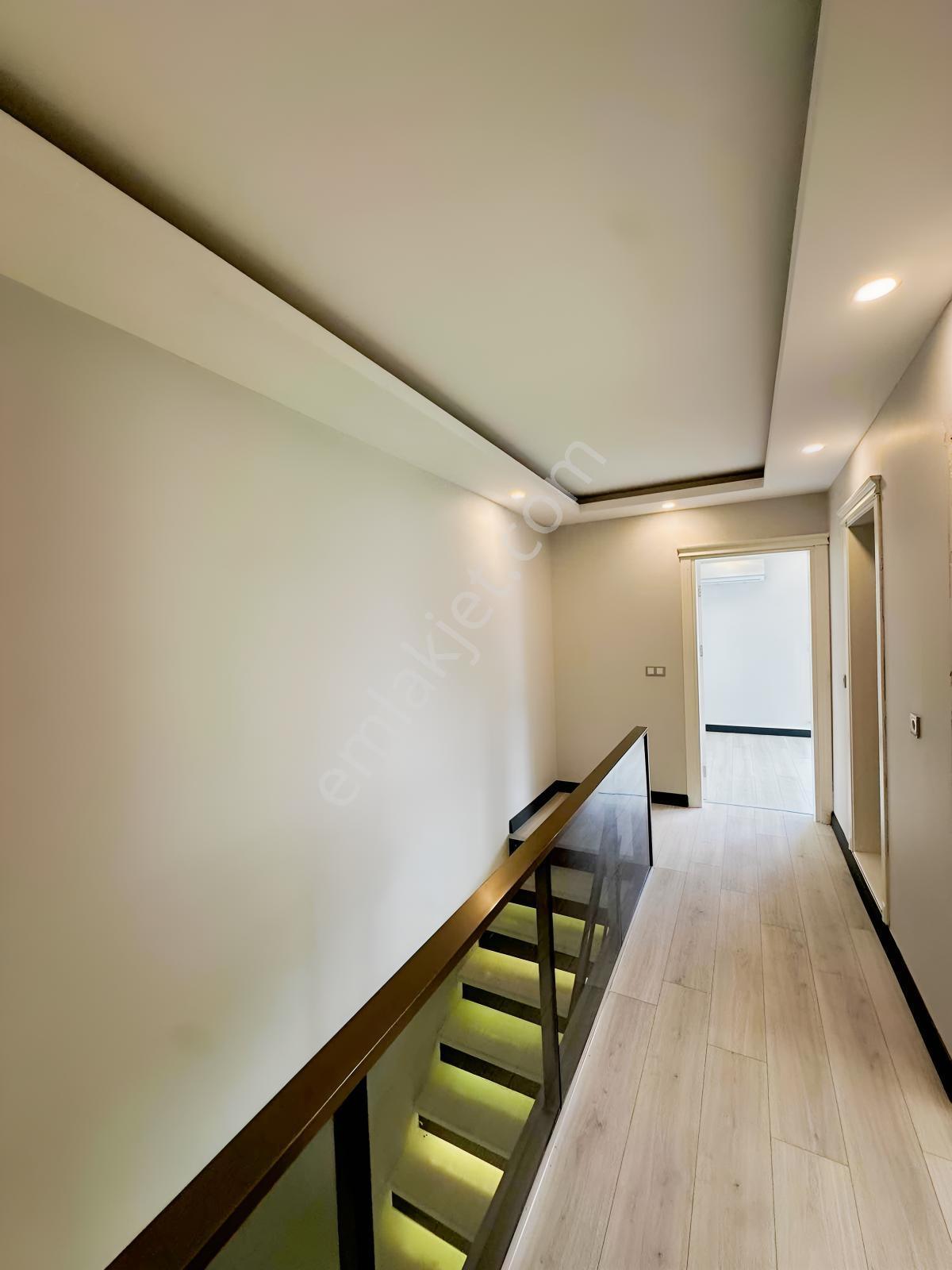 Güzelçamlı'da 600 M2 Bahçeli 5+1 Satılık Villa — fotoğraf 32