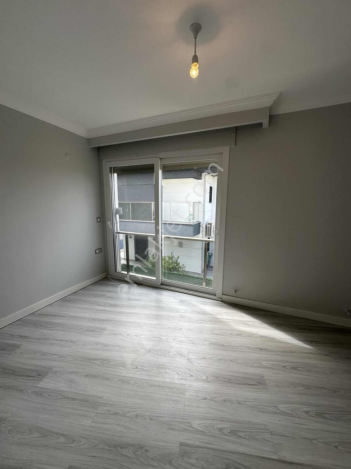 Güzelçamlı'da 600 M2 Bahçeli 5+1 Satılık Villa — fotoğraf 33
