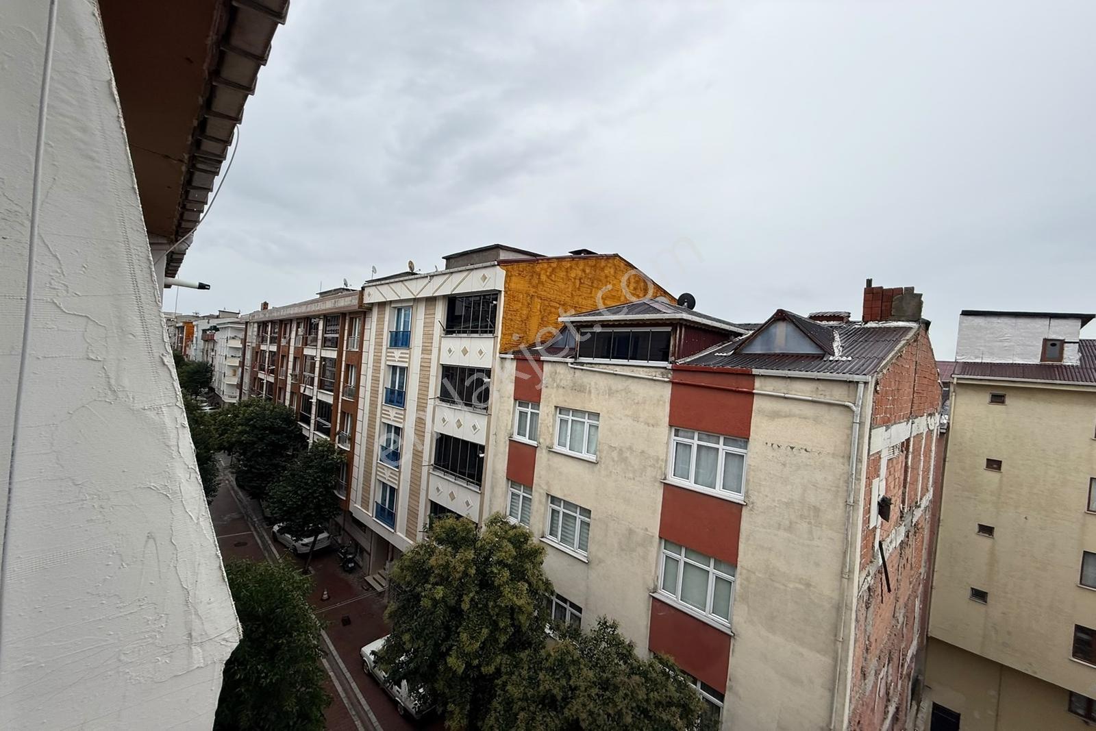 Doğan Araslıya 100 Metre Mesafede Göçmen Sokağında 4.kat 2+1 — fotoğraf 7