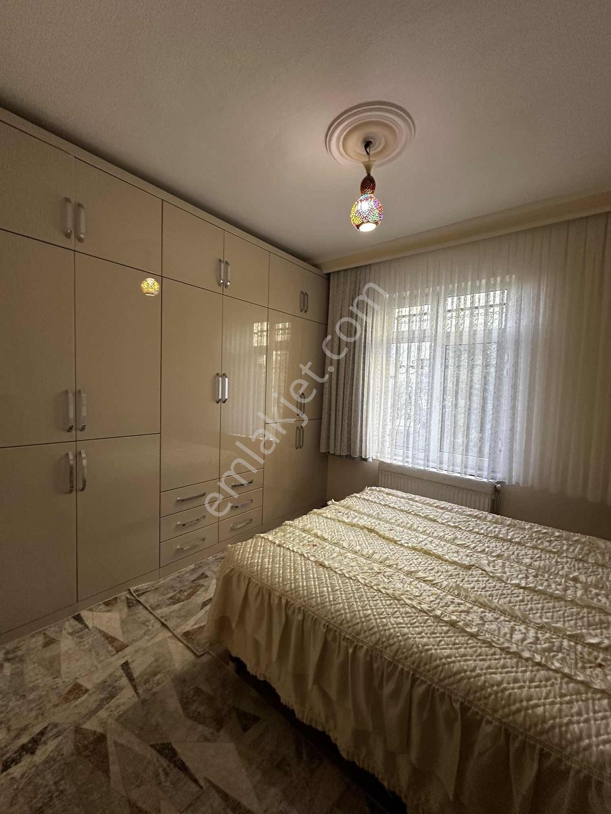 Erenköy Mah / 2 Katlı Geniş Bahçeli Müstakil Ev / 6+2 Garajlı — fotoğraf 14