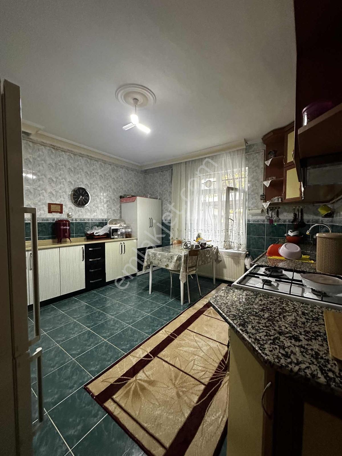 Erenköy Mah / 2 Katlı Geniş Bahçeli Müstakil Ev / 6+2 Garajlı — fotoğraf 19