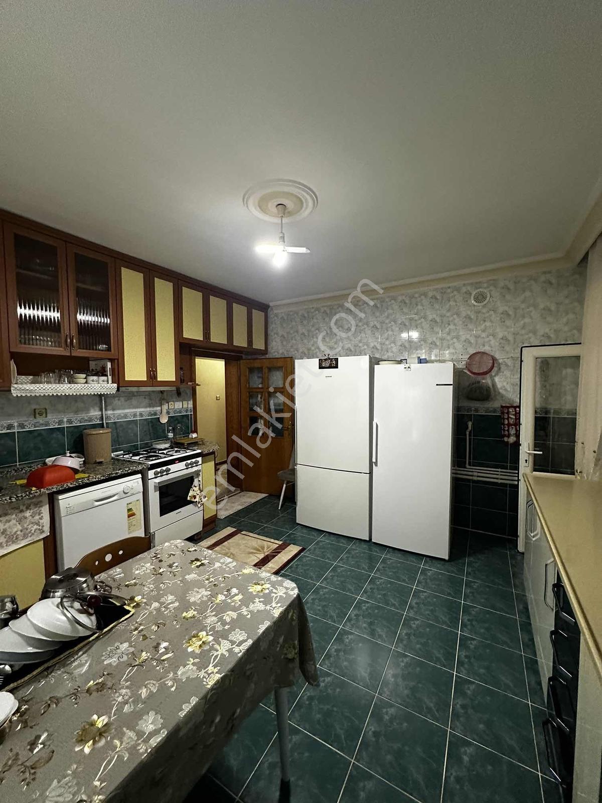 Erenköy Mah / 2 Katlı Geniş Bahçeli Müstakil Ev / 6+2 Garajlı — fotoğraf 21