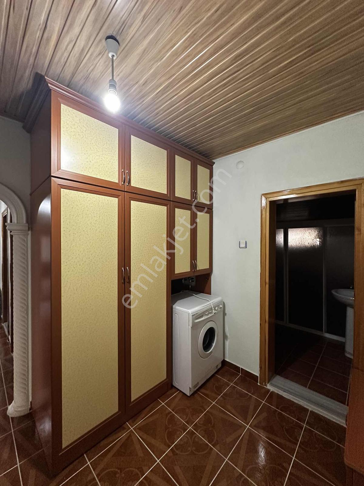 Erenköy Mah / 2 Katlı Geniş Bahçeli Müstakil Ev / 6+2 Garajlı — fotoğraf 32