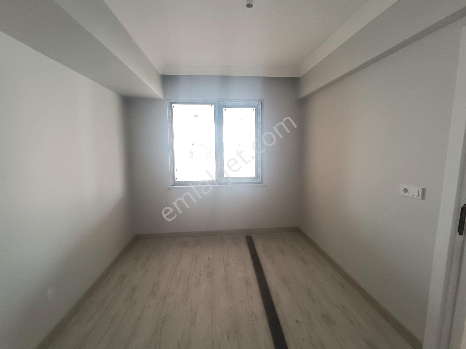 Havuzlar Mah.polis Karakolu Altında1+1yüksek Giriş Satılık Daire — fotoğraf 4