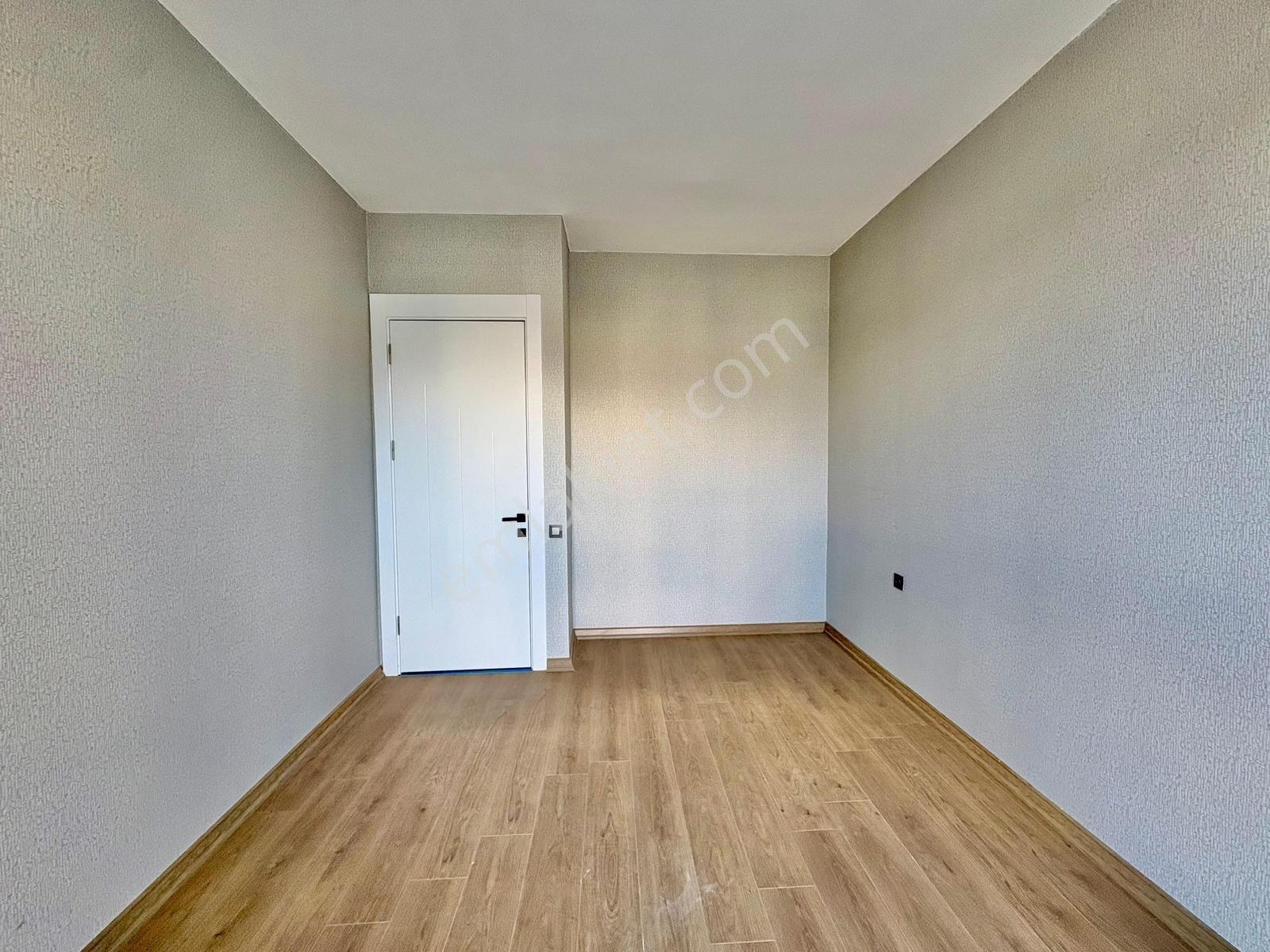 Alaçatı'dan| 90 M² Teras/göle Sıfır/site İçi/1+1 Satılık Daire — fotoğraf 5