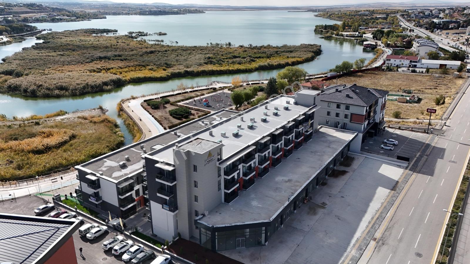 Alaçatı'dan| 90 M² Teras/göle Sıfır/site İçi/1+1 Satılık Daire — fotoğraf 13