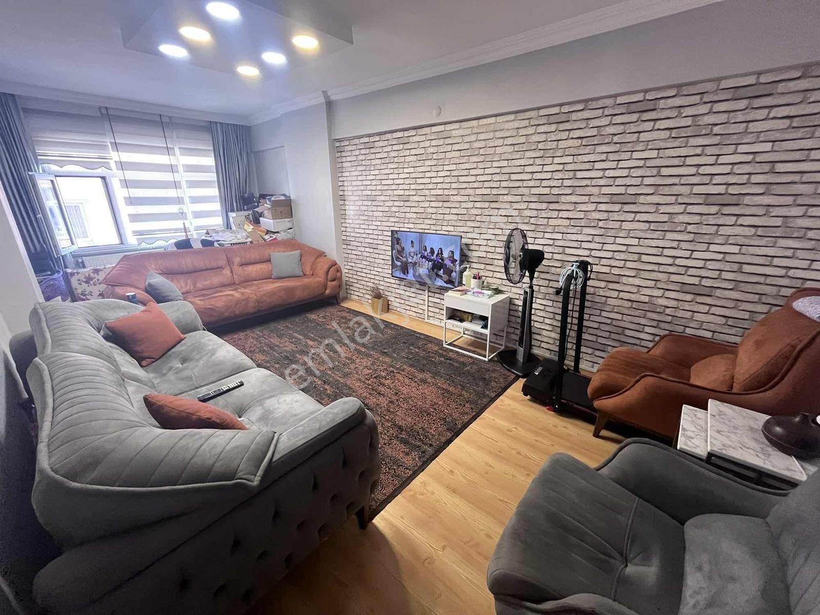Tevfik Bey'de Ulaşıma Yakın 3+1 Full Tadilatlı Asansörlü Daire — fotoğraf 6