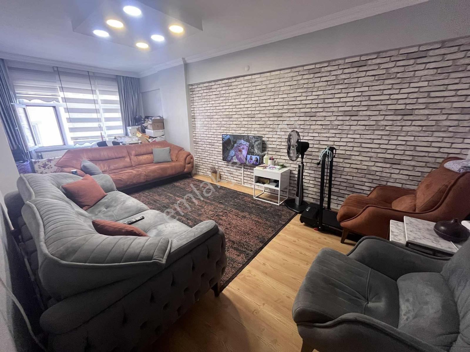 Tevfik Bey'de Ulaşıma Yakın 3+1 Full Tadilatlı Asansörlü Daire — fotoğraf 8