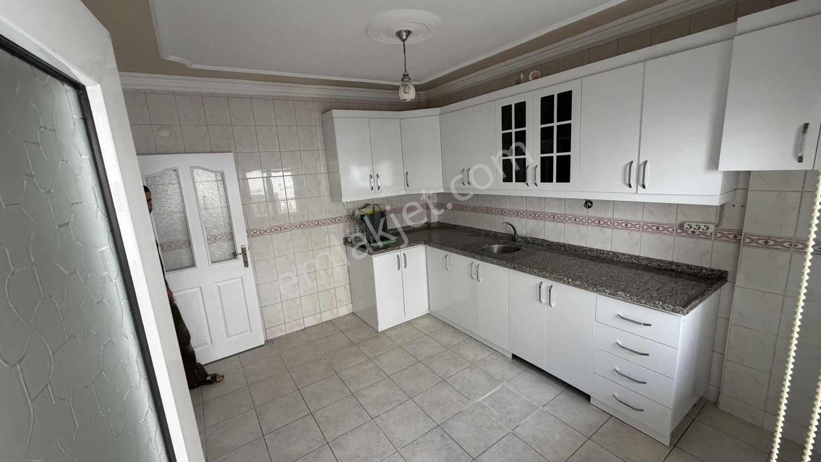 Erdemli Merkez 3+1 B.mutfak Satılık Kupon Masrafsız Daire — fotoğraf 2