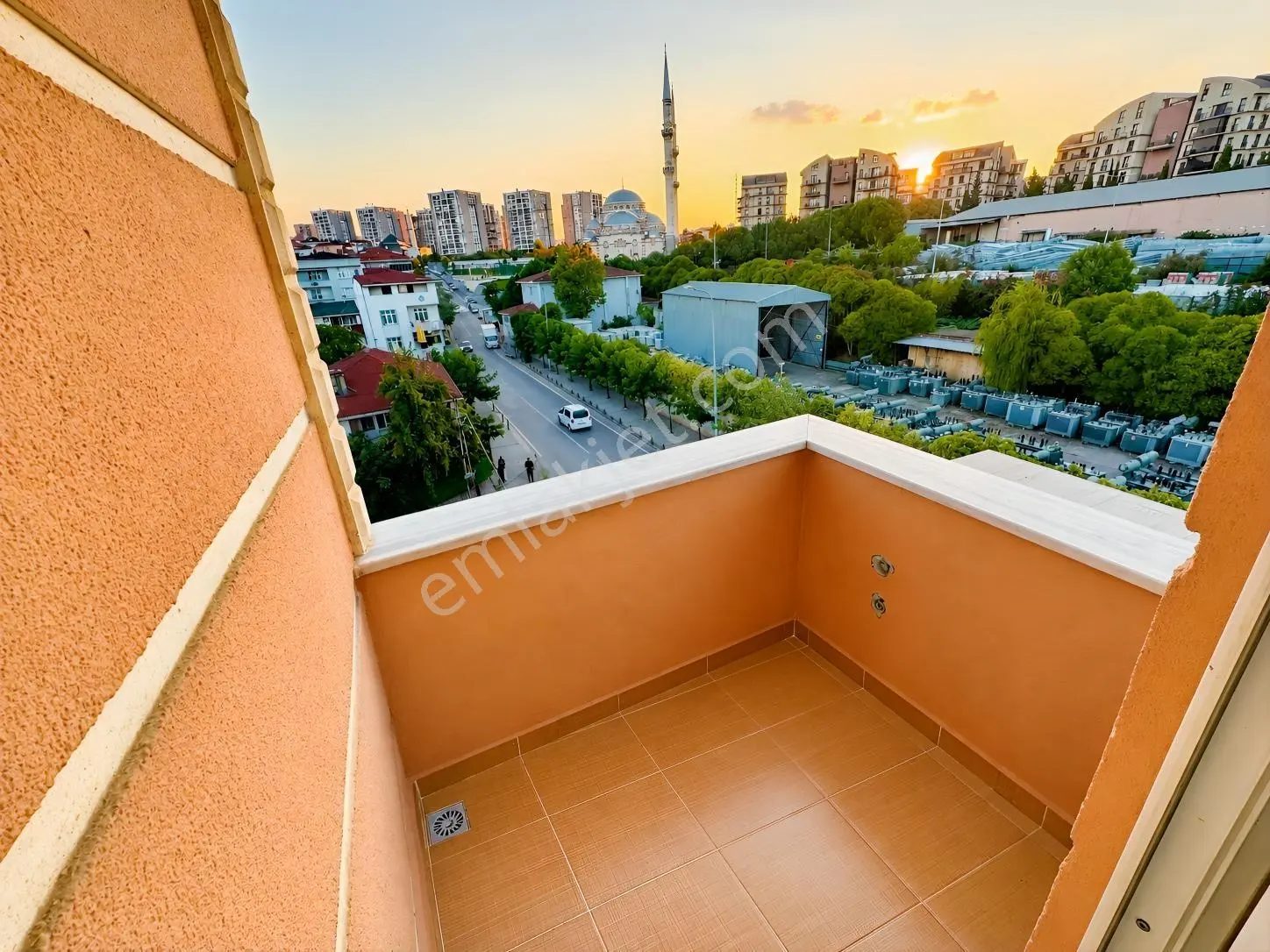 Veysel Karani Mah Cadde Üstü 4+1 Üst Dubleks Metroya 1 Dk — fotoğraf 4