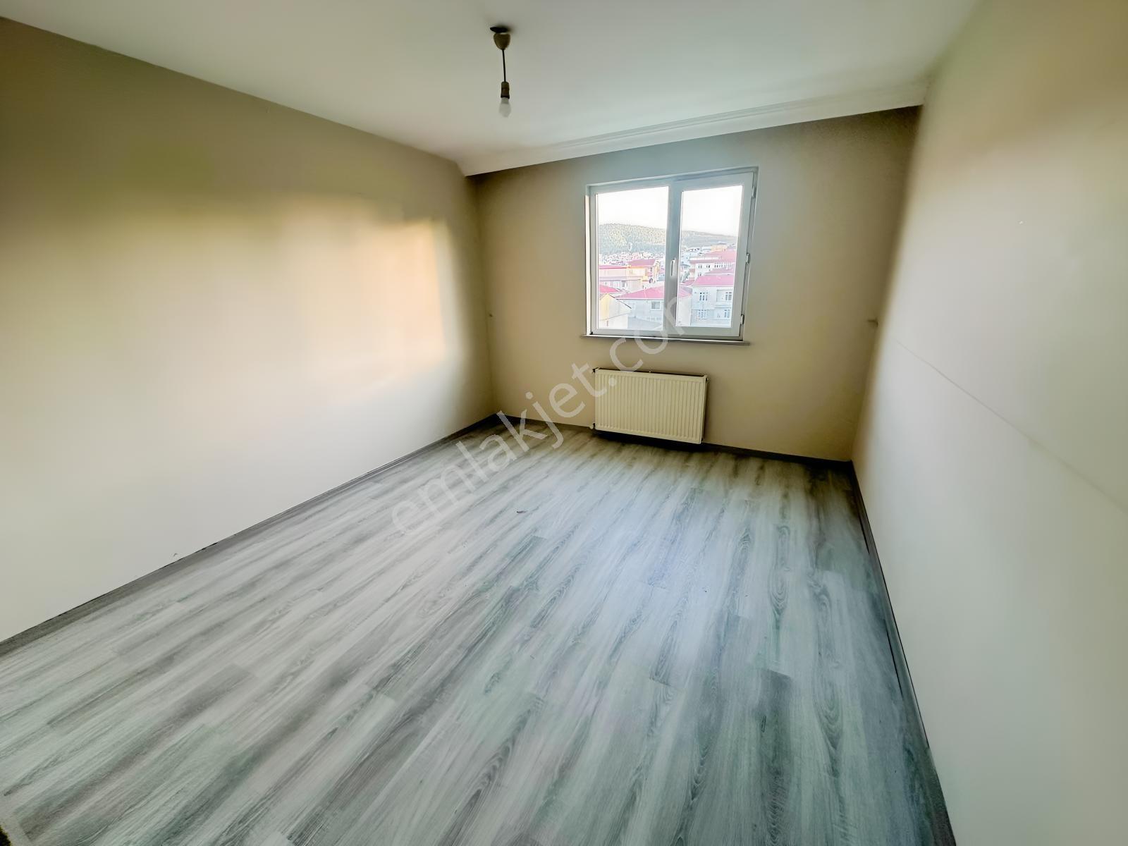 Veysel Karani Mah Cadde Üstü 4+1 Üst Dubleks Metroya 1 Dk — fotoğraf 8